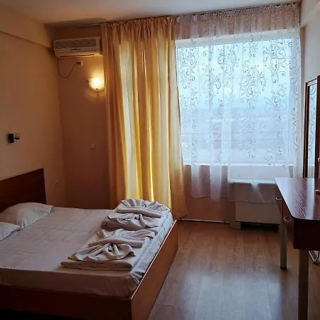 Seasons 2 Hotel Sunny Beach
