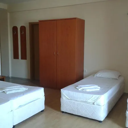 Hotel Seasons 2 *